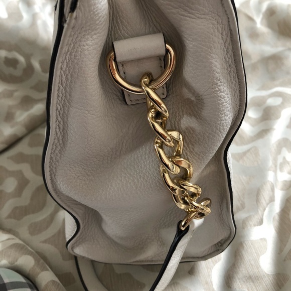 Auth Michael Kors Cream Leather Bag - Picture 3 of 6